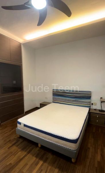 2 Bed Condo for Sale in  Warner Court - Image 7